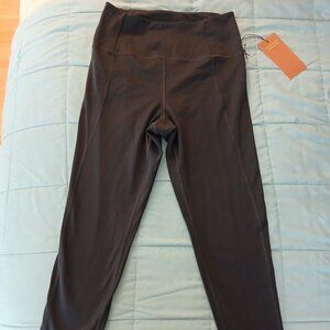 Girlfriend Collective Compression High Rise Legging Porcini Black Medium NWT